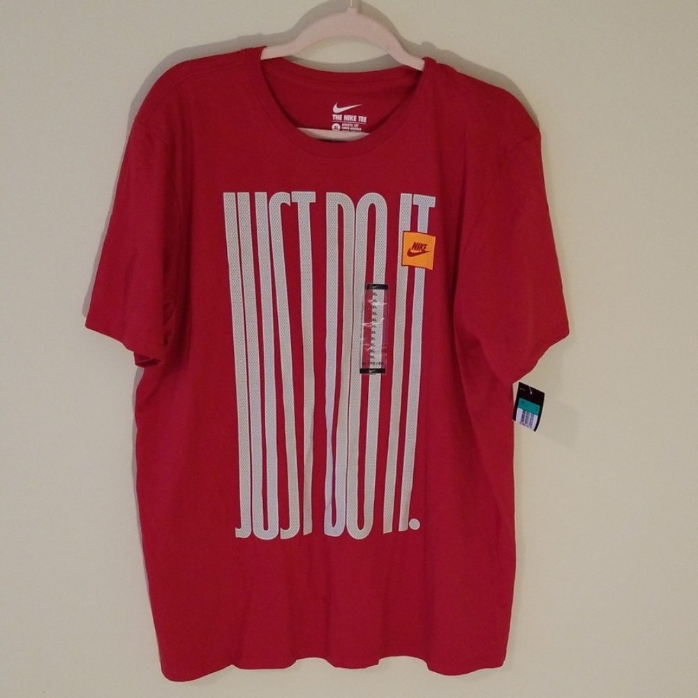 Nike Tee